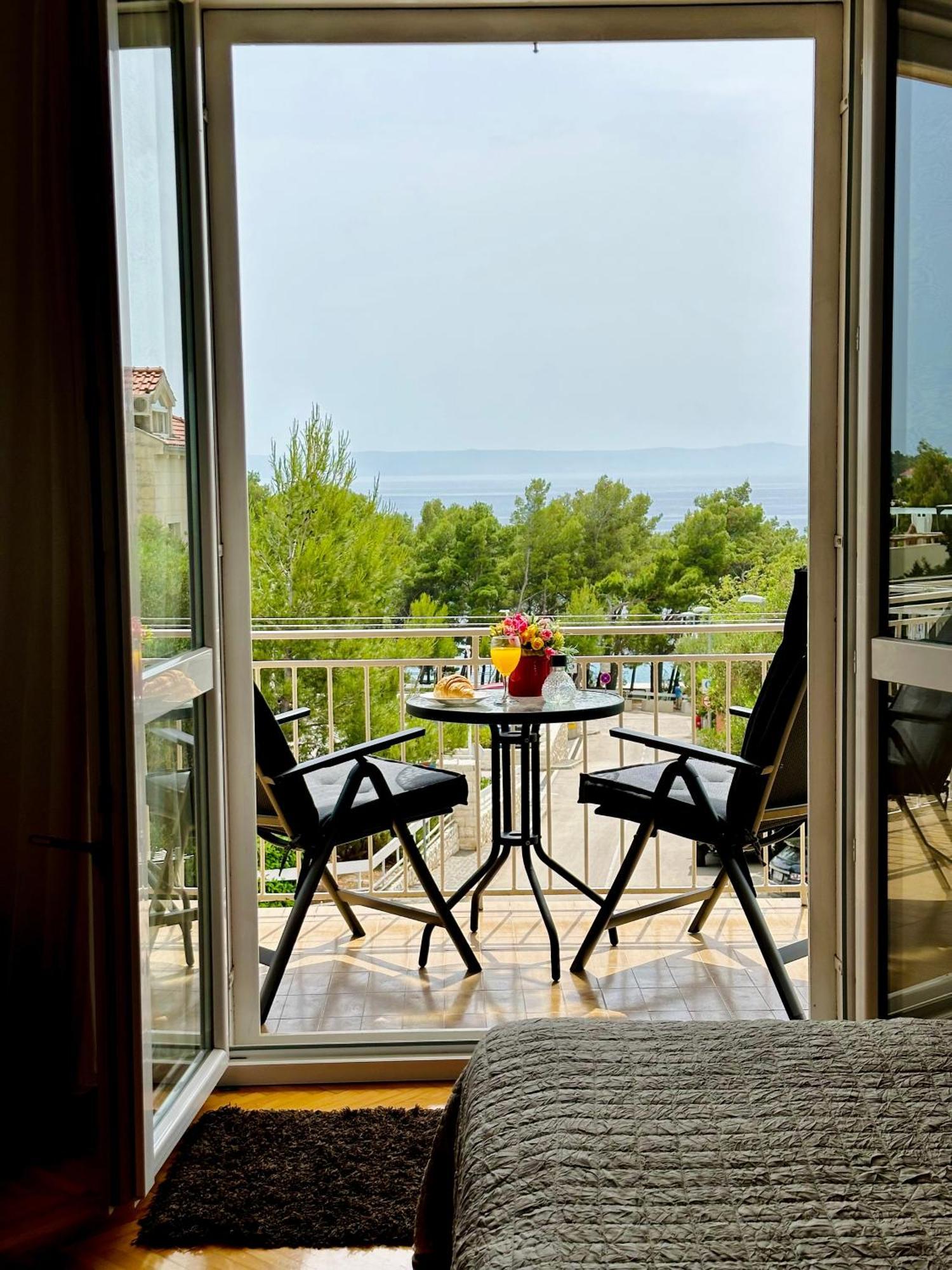 Spacious Family Apartment Near The Beach Makarska Dış mekan fotoğraf