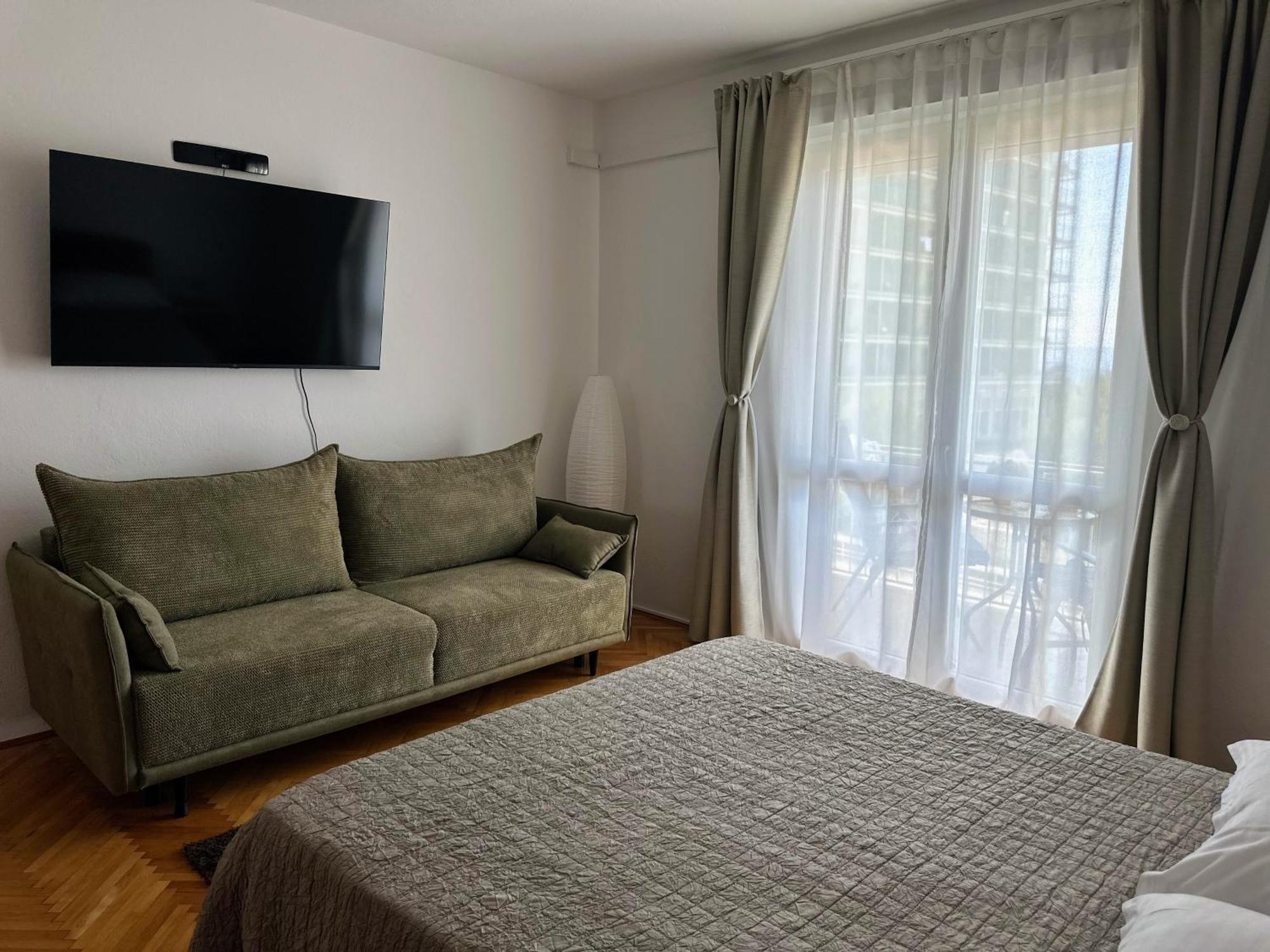 Spacious Family Apartment Near The Beach Makarska Dış mekan fotoğraf