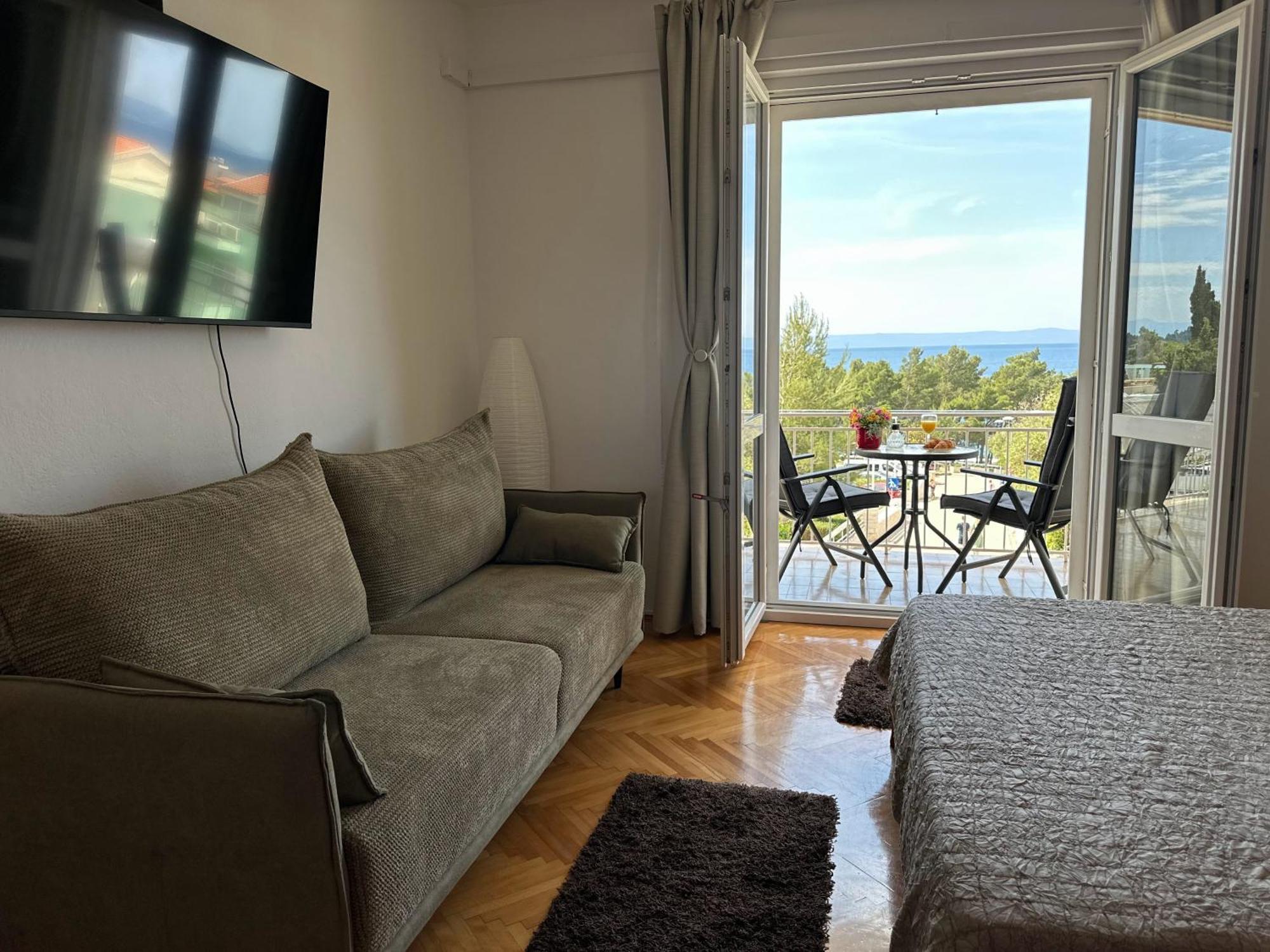 Spacious Family Apartment Near The Beach Makarska Dış mekan fotoğraf